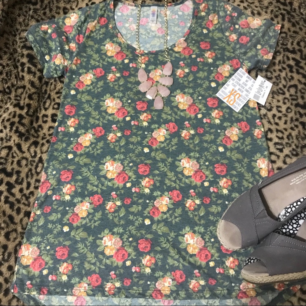 Lularoe floral classic tee